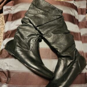 Gently loved Steve Madden Brio Boots Black Size 10